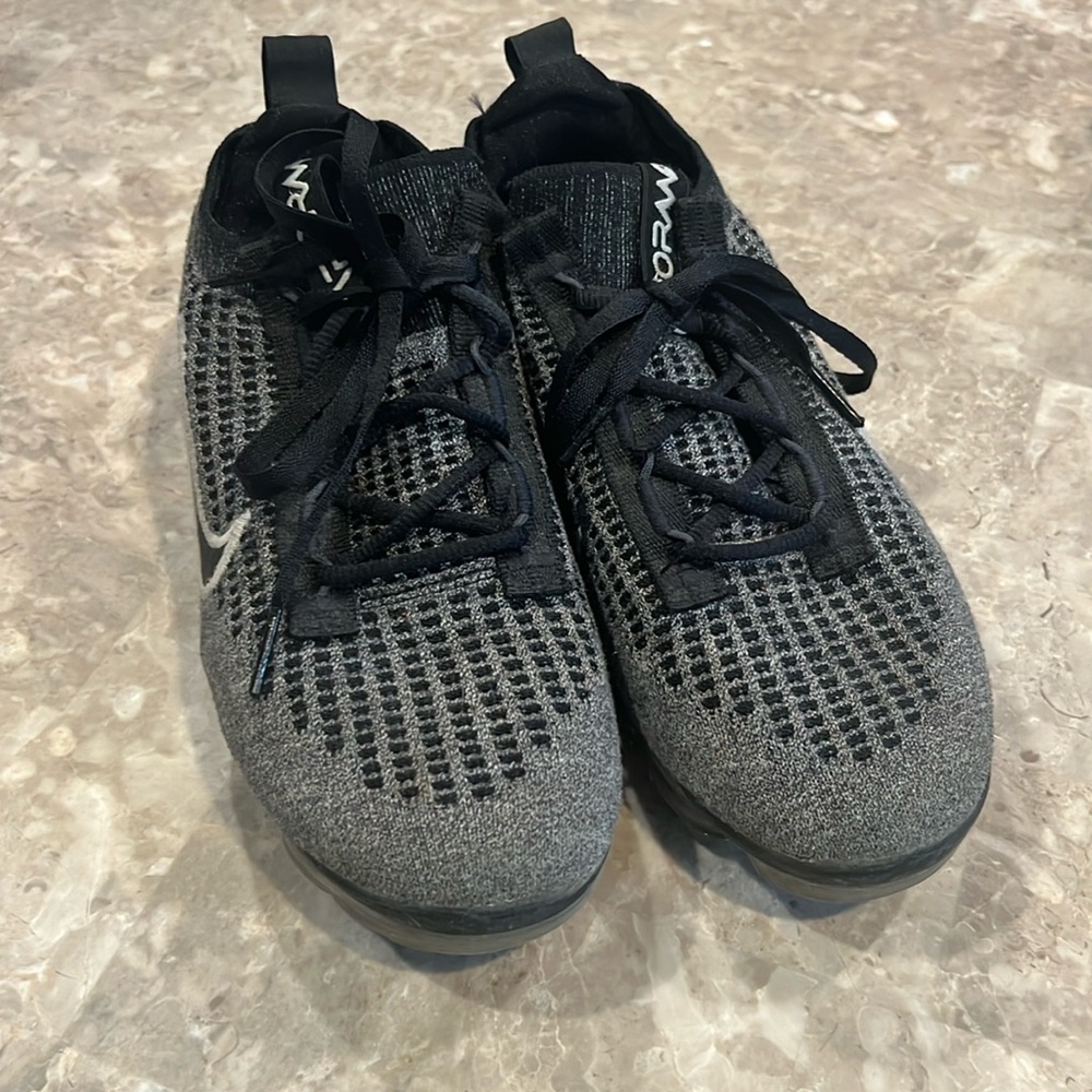 Nike youth Vapormax
